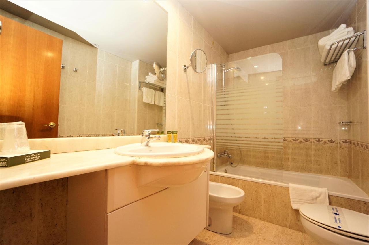 Hotel & Spa Niunit Эл Серрат Экстерьер фото