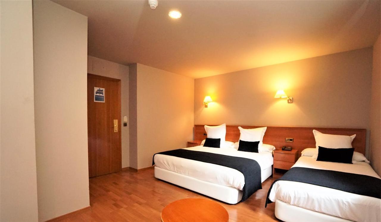 Hotel & Spa Niunit Эл Серрат Экстерьер фото