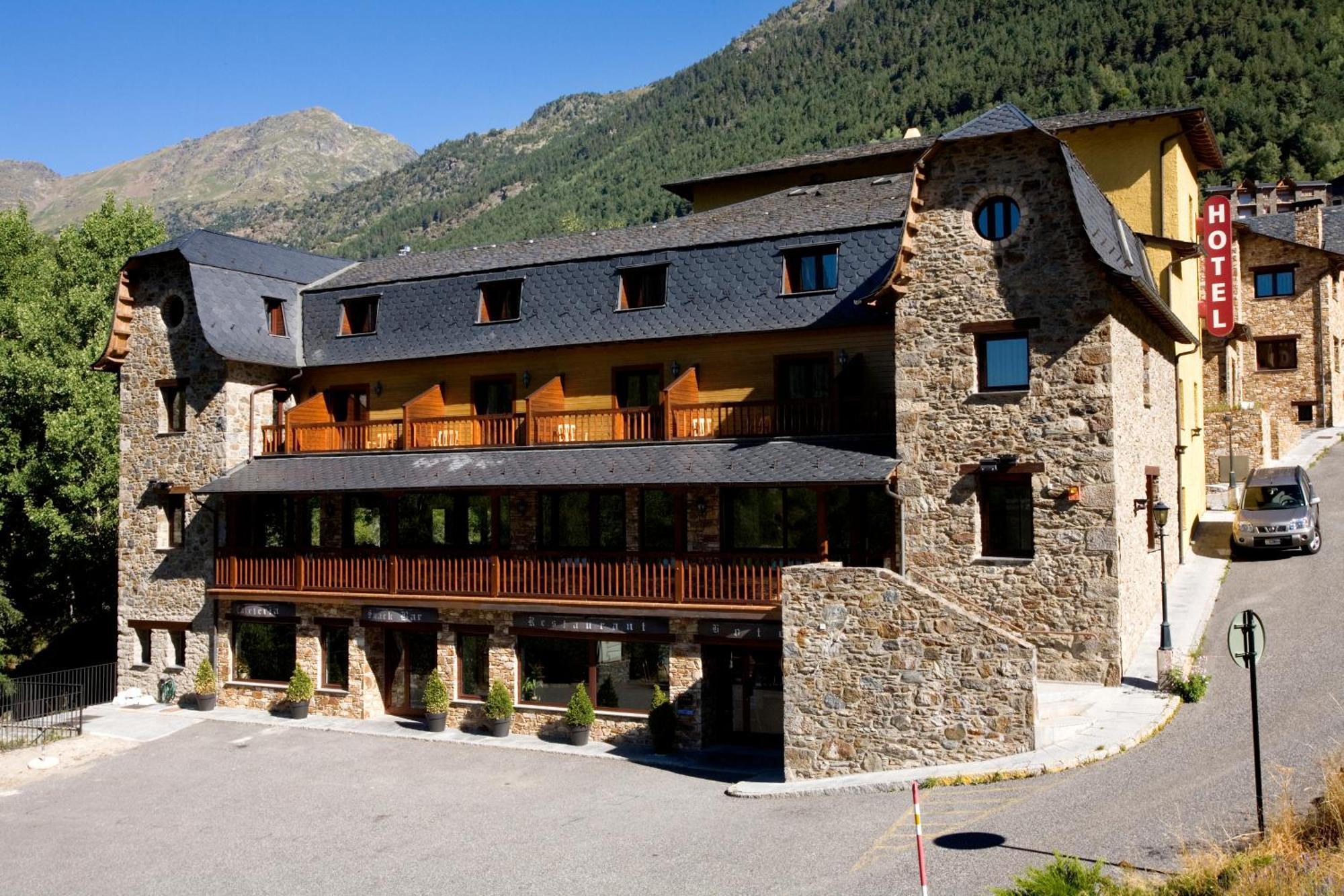 Hotel & Spa Niunit Эл Серрат Экстерьер фото